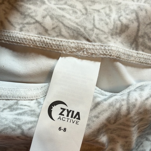 ZYIA Women’s Leggings, Size 6/8 - Picture 2 of 6